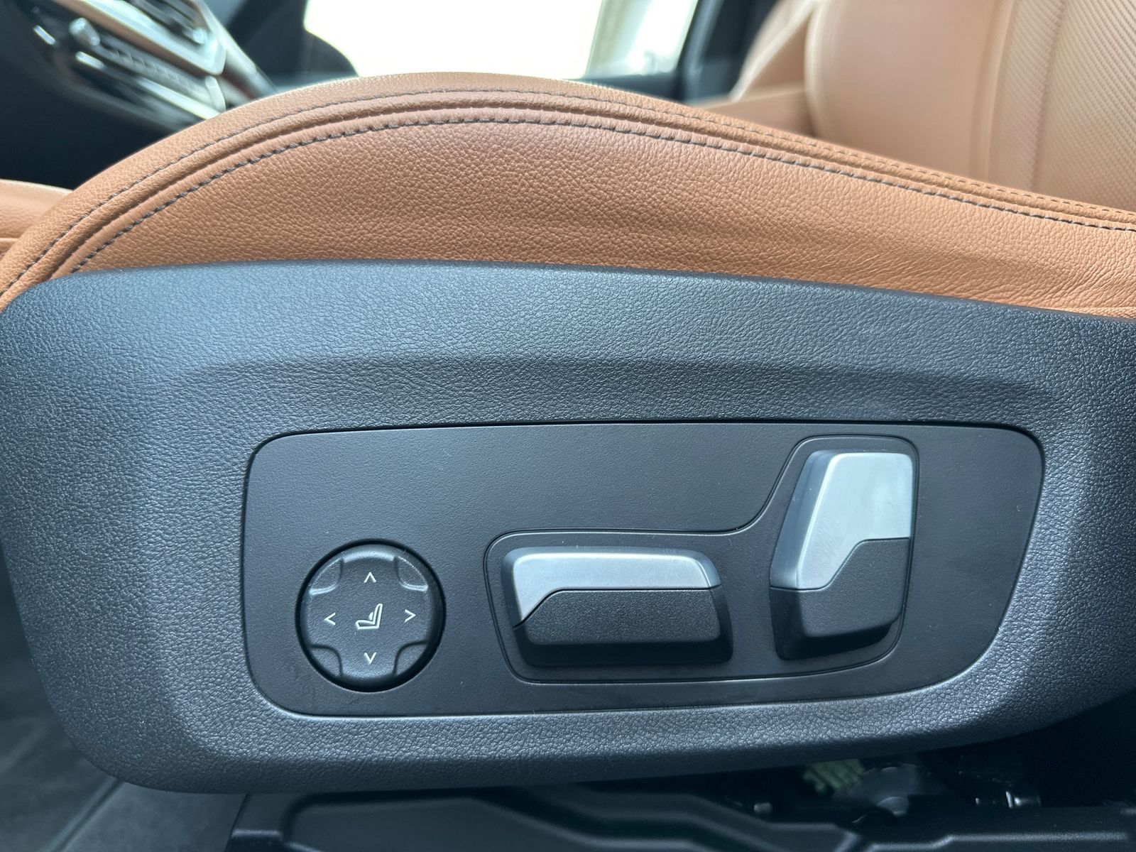 Fahrzeugabbildung BMW X3 M40d xDrive NAV+LED+PANO+AHK+STHZG+HEAD-UP