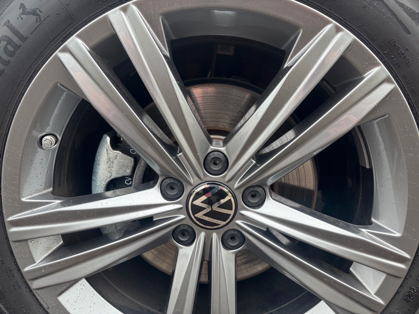 Fahrzeugabbildung Volkswagen Arteon Shooting Brake R-Line 2.0 TSI