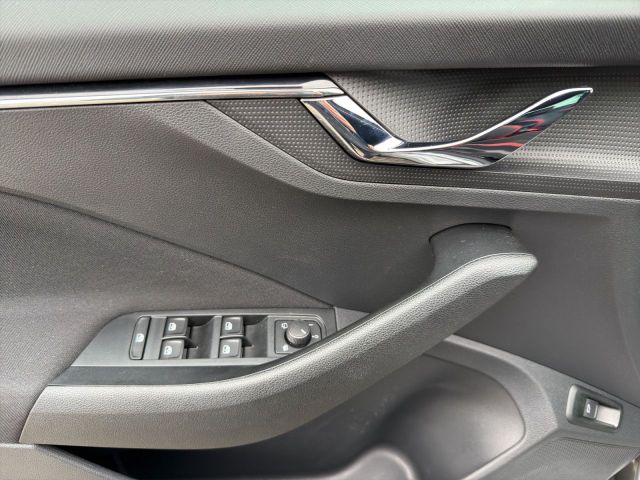 Kamiq Monte Carlo 1.5 TSI DSG Bluetooth LED