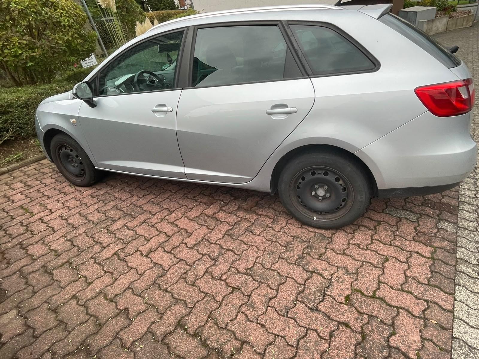 Seat Ibiza 2011 — photo 11