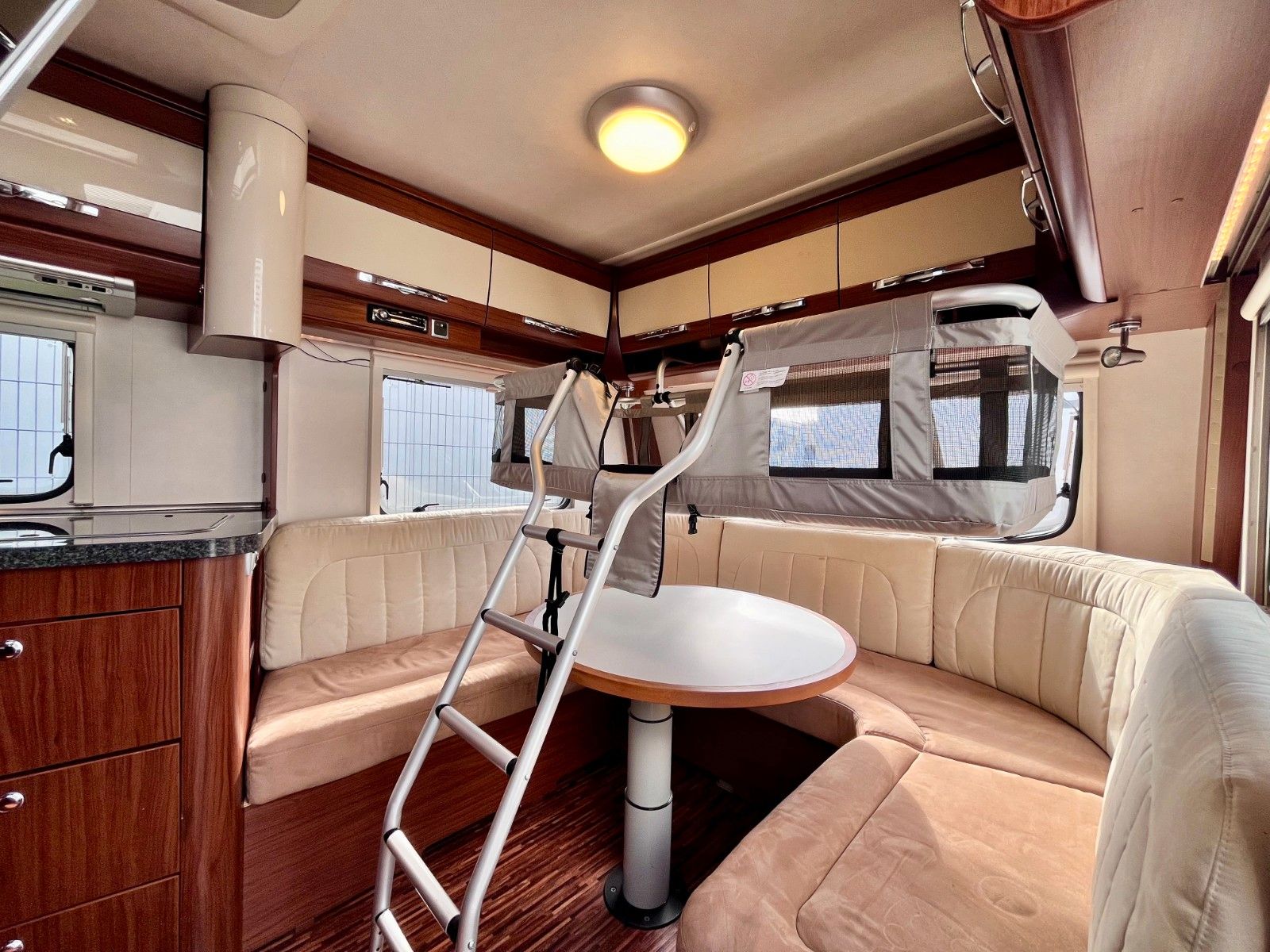 Fahrzeugabbildung HYMER / ERIBA / HYMERCAR Nova S 546 -Kinderbett, Solar, Mover -