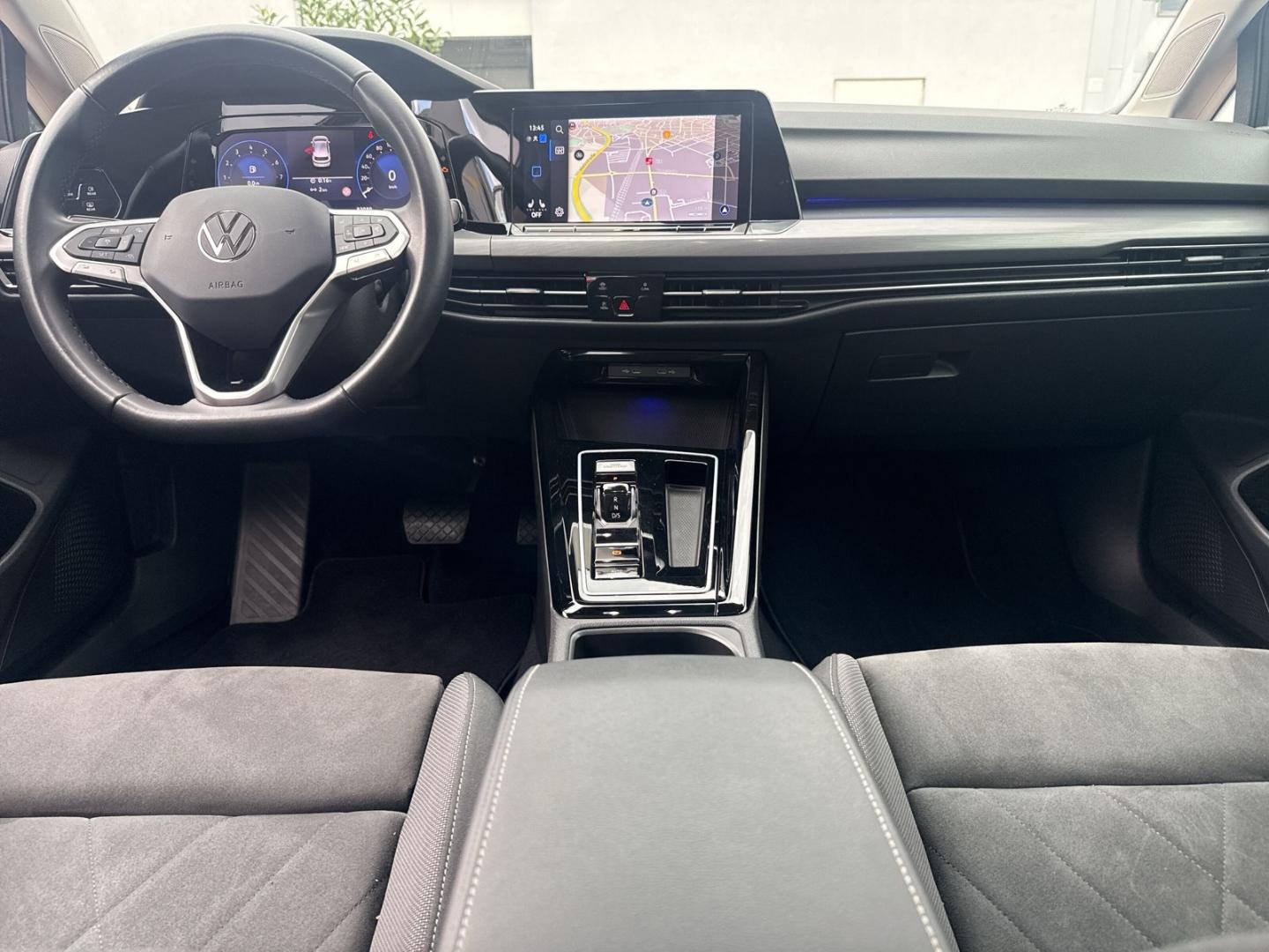 Volkswagen Golf Style 1,5 eTSI DSG Panodach AHK IQ-Light, миниатюра 9