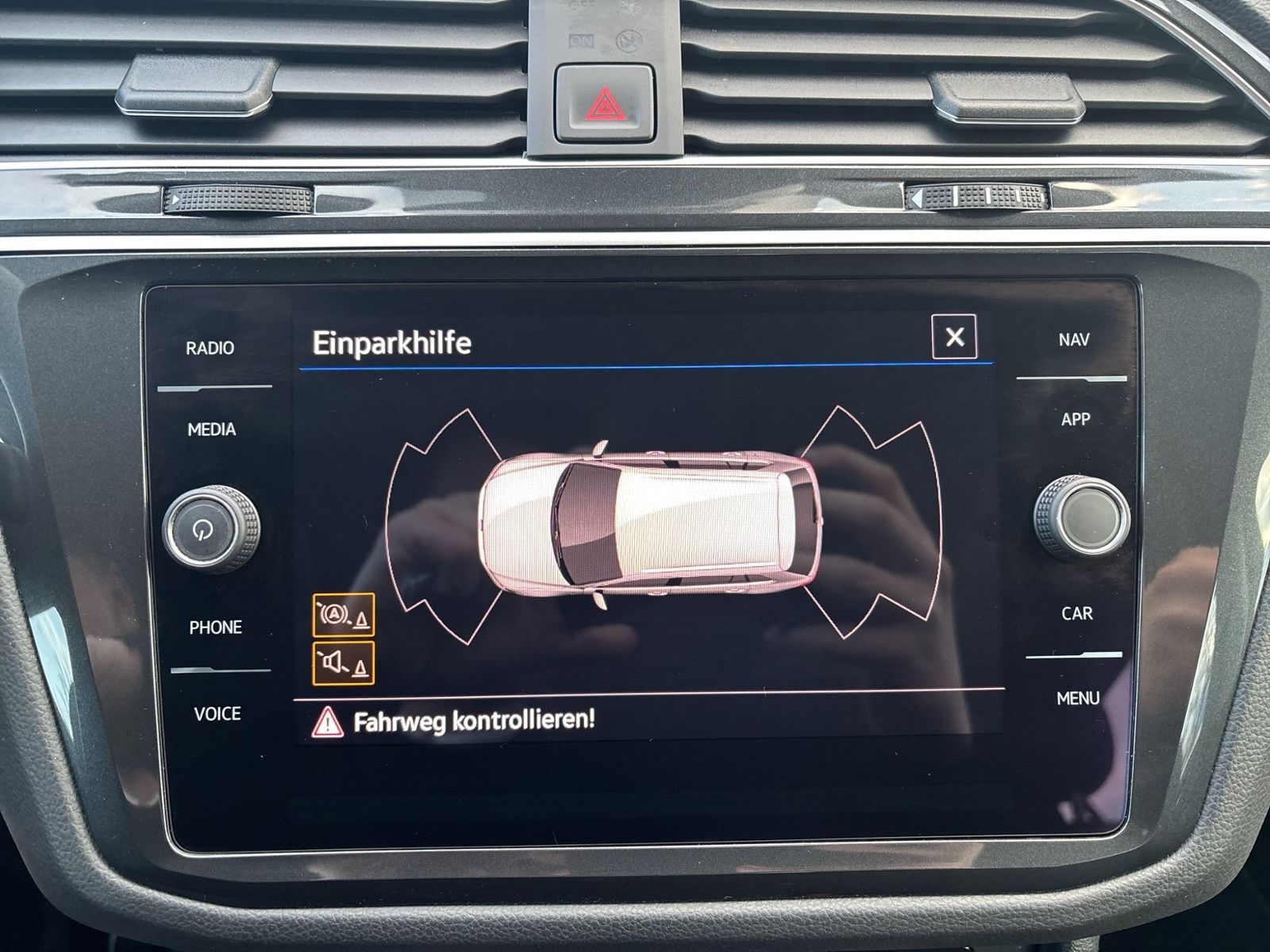 Tiguan 1.5 TSI, ACC, Winterpaket, Dachreling, Cl