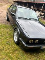BMW Bmw e30 320i 2Türer - BMW 320 mit Benzin-Antrieb: Coupe, E30 320i
