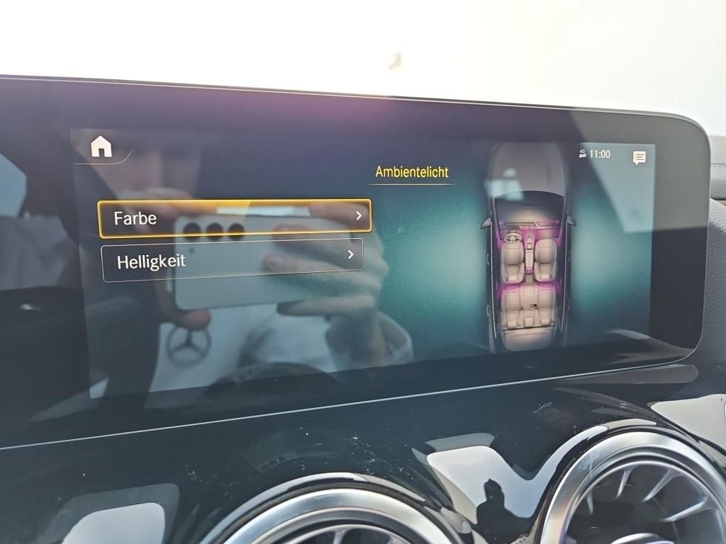 Fahrzeugabbildung Mercedes-Benz EQA 250 AMG Leder ACC Keyless LED Kamera Sound