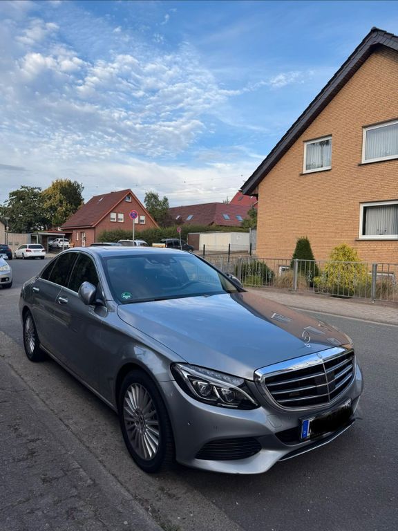 Image of Mercedes-Benz C 220