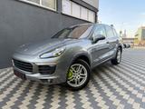 Porsche Cayenne S E-Hybrid Navi Leder  Luft PDLS+ - Porsche Cayenne mit Hybrid-Antrieb: Geländewagen