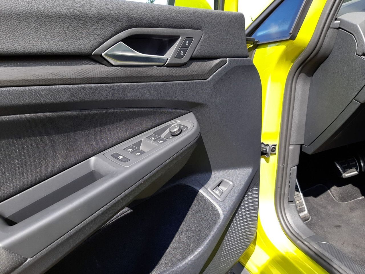 Fahrzeugabbildung Volkswagen Golf GTE 1.4 eHybrid OPF 110 kW 6-Gang-DSG GW