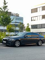BMW F10 528i M-Paket - BMW 528 mit Benzin-Antrieb: Limousine, Automatik, 528i F10