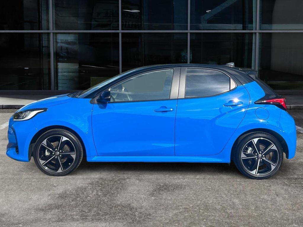 Fahrzeugabbildung Toyota Yaris Hybrid 130 1.5 VVT-i Premiere Edition