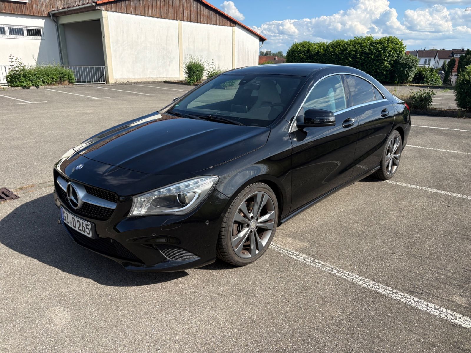 MERCEDES-BENZ CLA 250 Urban Automatik