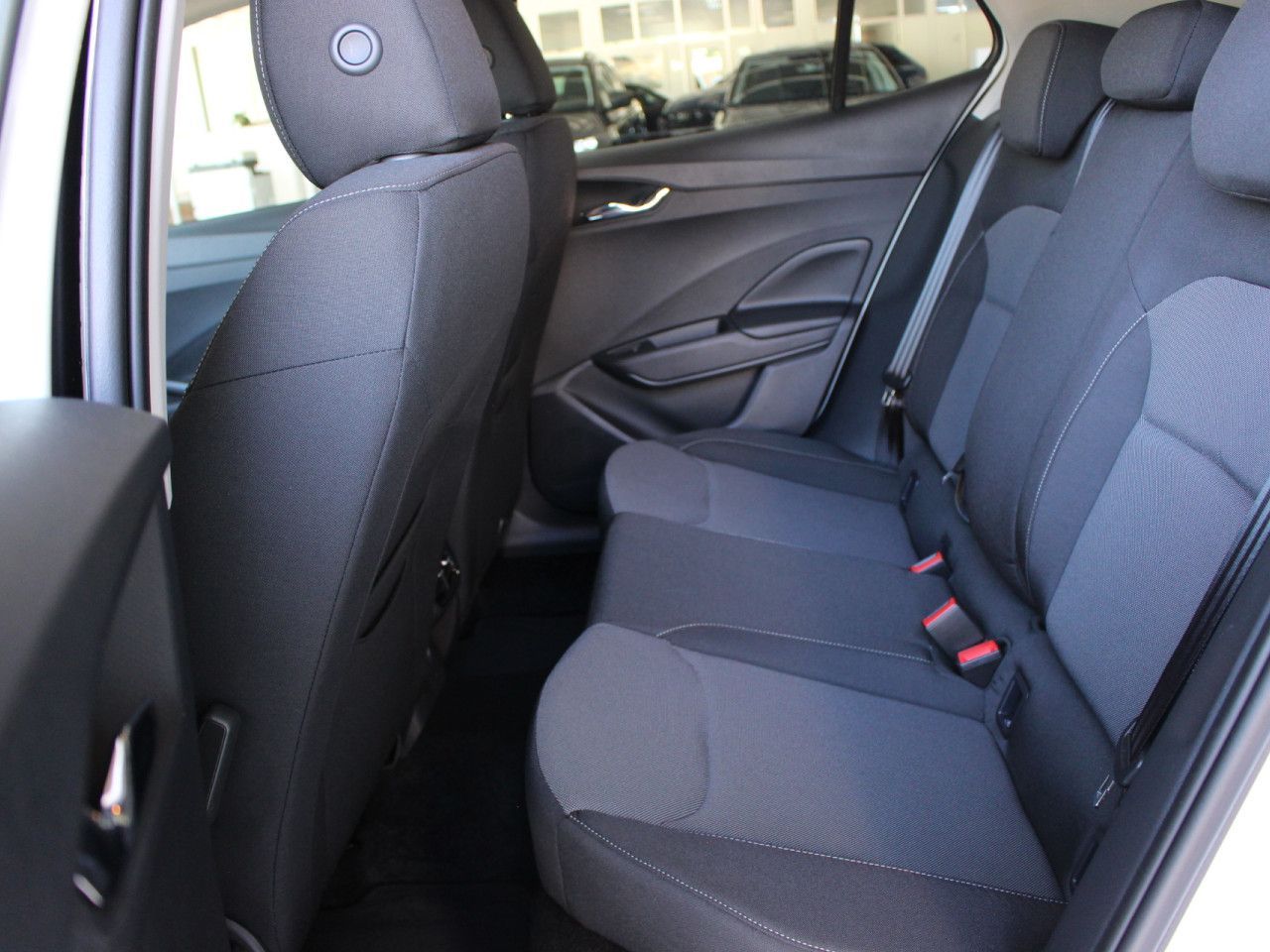 Fahrzeugabbildung SKODA Fabia 1.0 TSI DSG Selection RFK/APP/SHZ