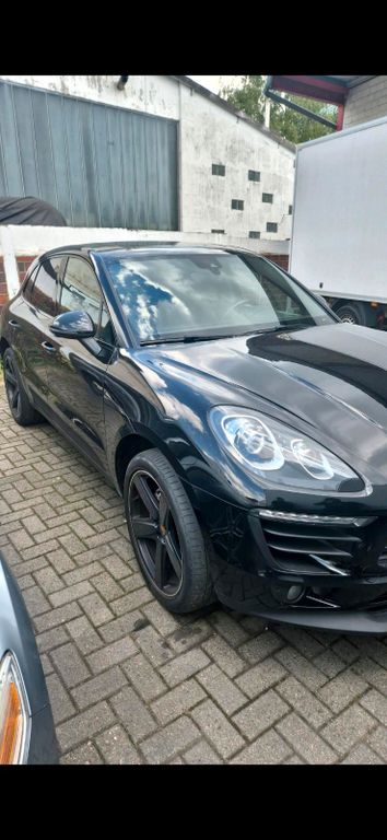Image of Porsche Macan