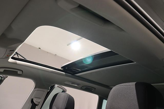 Tiguan Highline 2.0 TDI DSG 4M AHK LED NAVI KAME