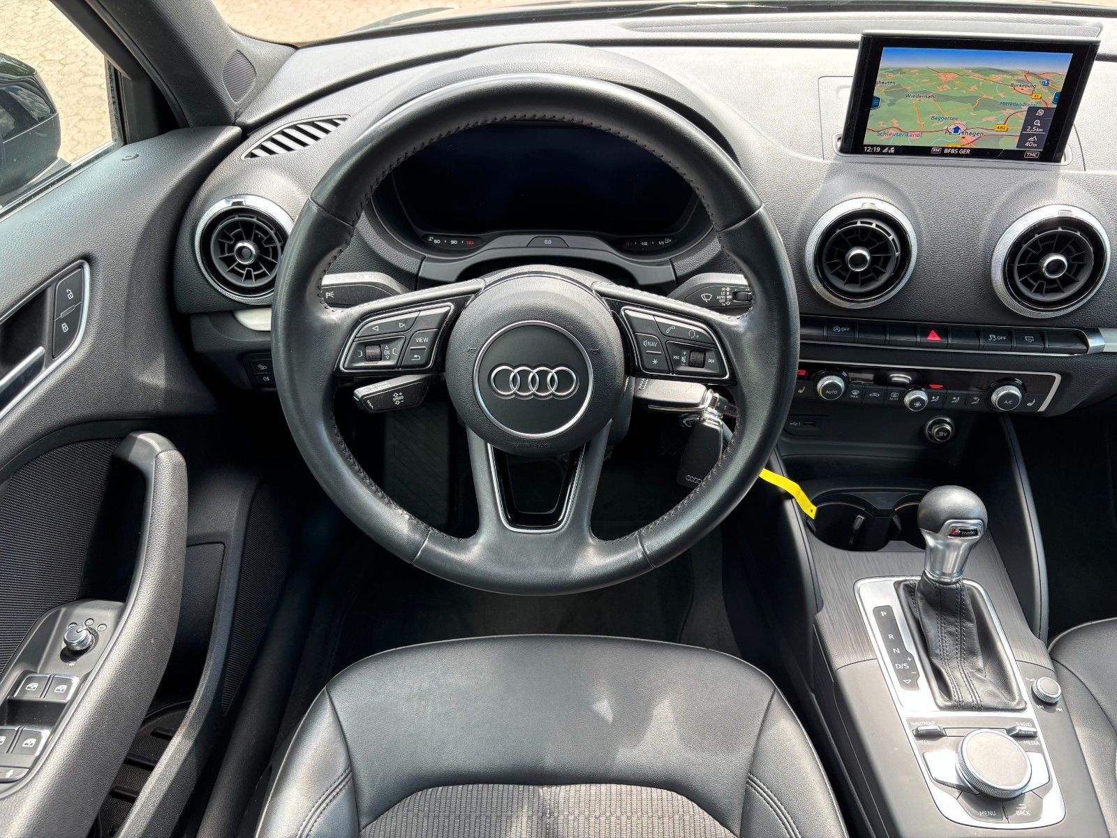 Audi A3 Sportback S-Line 30 TDI design/TÜV NEU/AHK foto 13