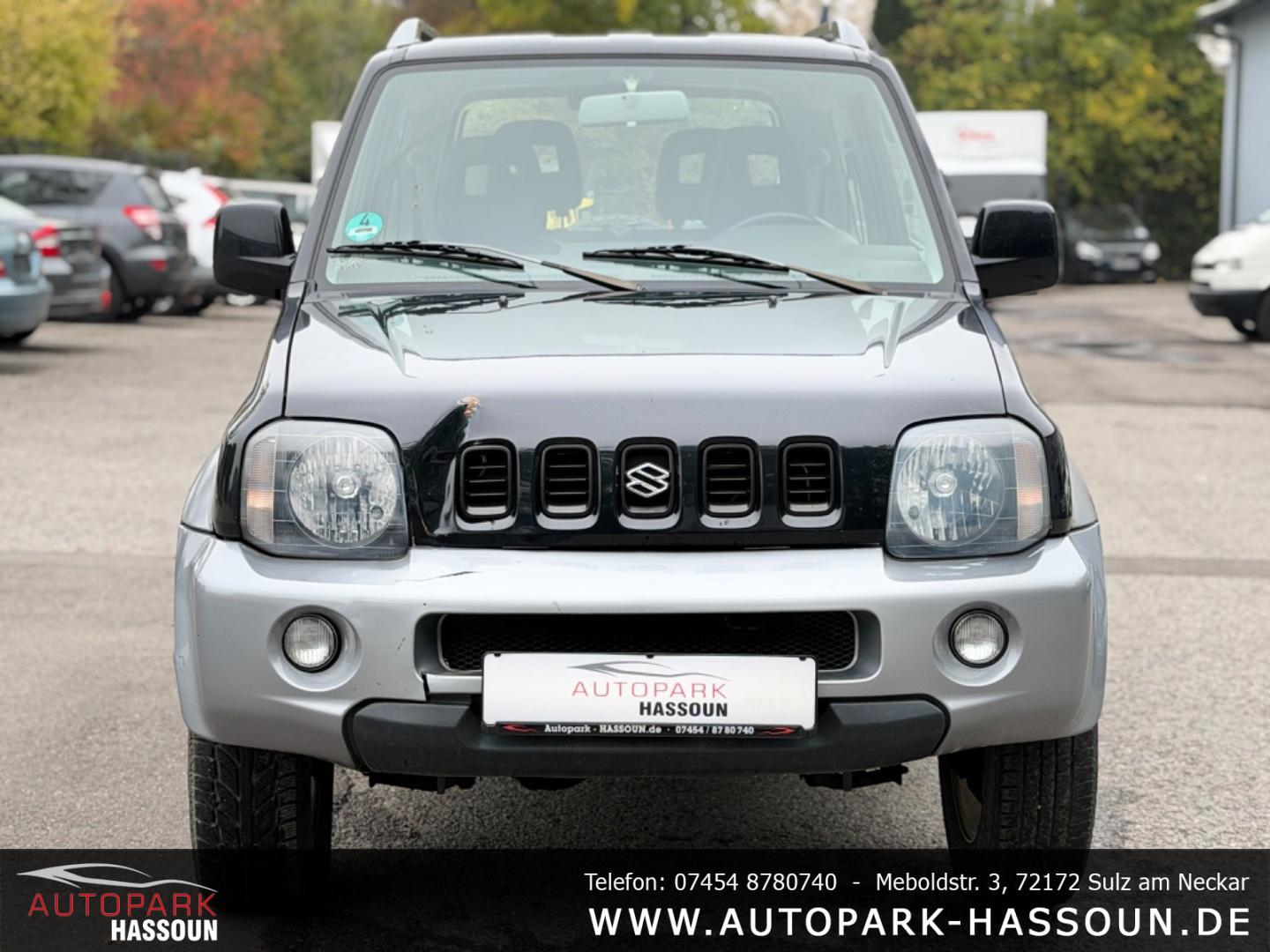 Suzuki Jimny 2004 — rear view