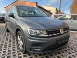 Volkswagen Tiguan 1.4TSI'1.Hand*Navi*Sitzhzg*AutoHold*LED* - VW Tiguan Gebrauchtwagen in Dresden