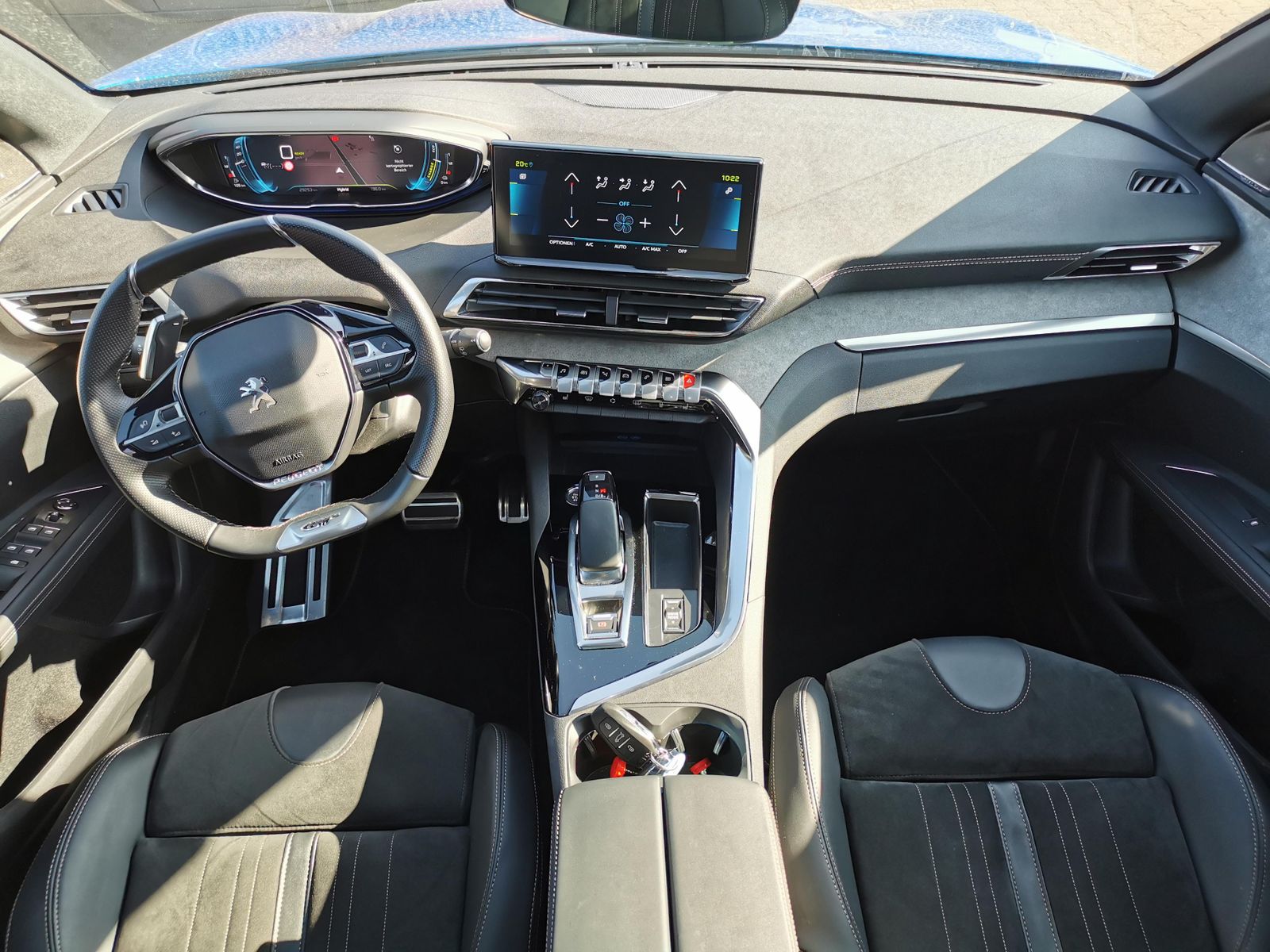 Fahrzeugabbildung Peugeot 3008 1.6 Hybrid 225 (Plug-In), GT-Line