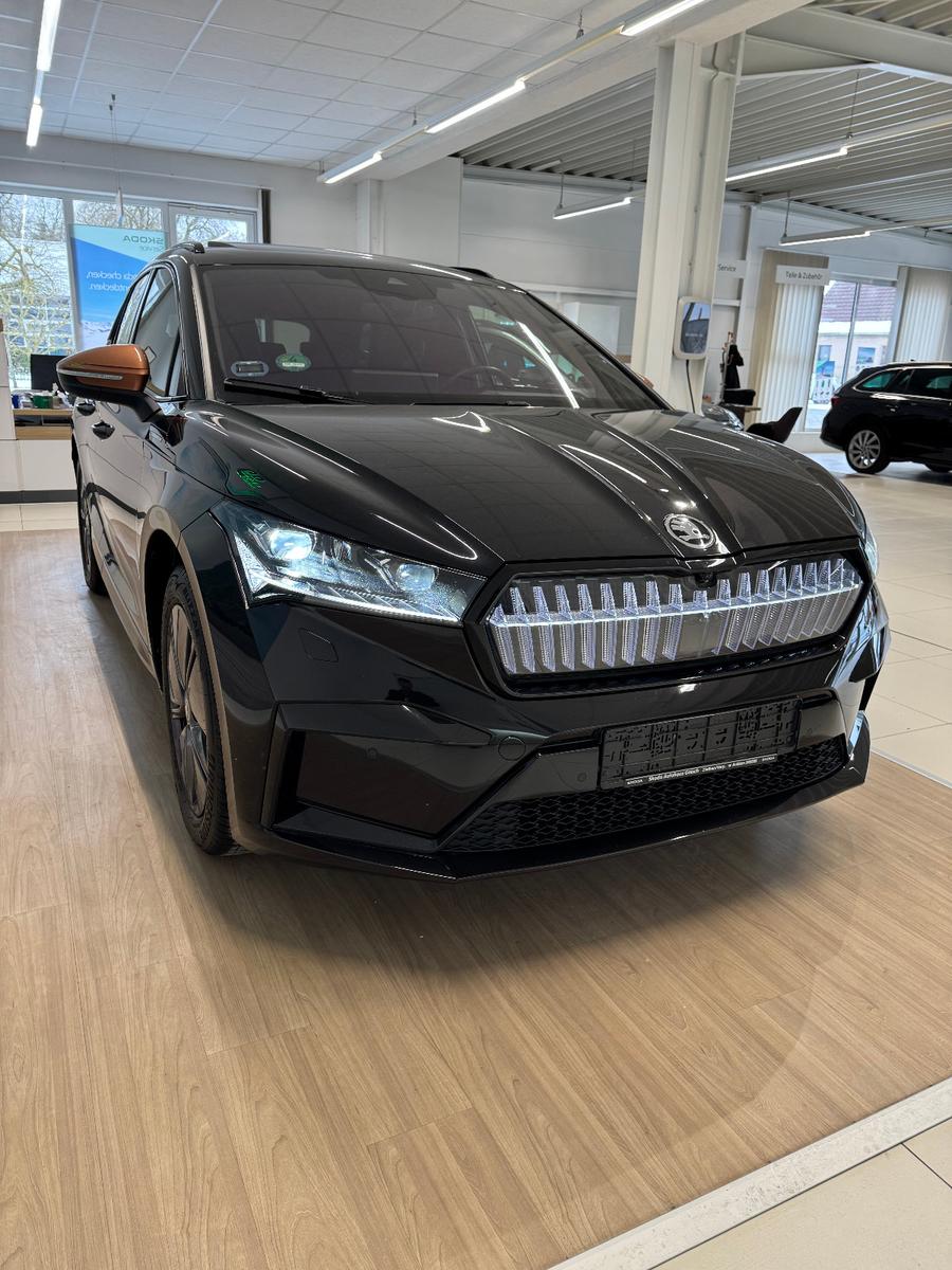 Skoda Enyaq 80 x Founders Edition Suite