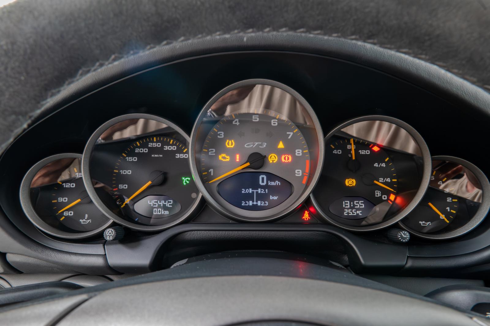 Porsche 911 997.1 GT3 Clubsport 415 ch • Boîte manuelle 6 • Baquets - Arceau - Cuir étendu • 45 500 km