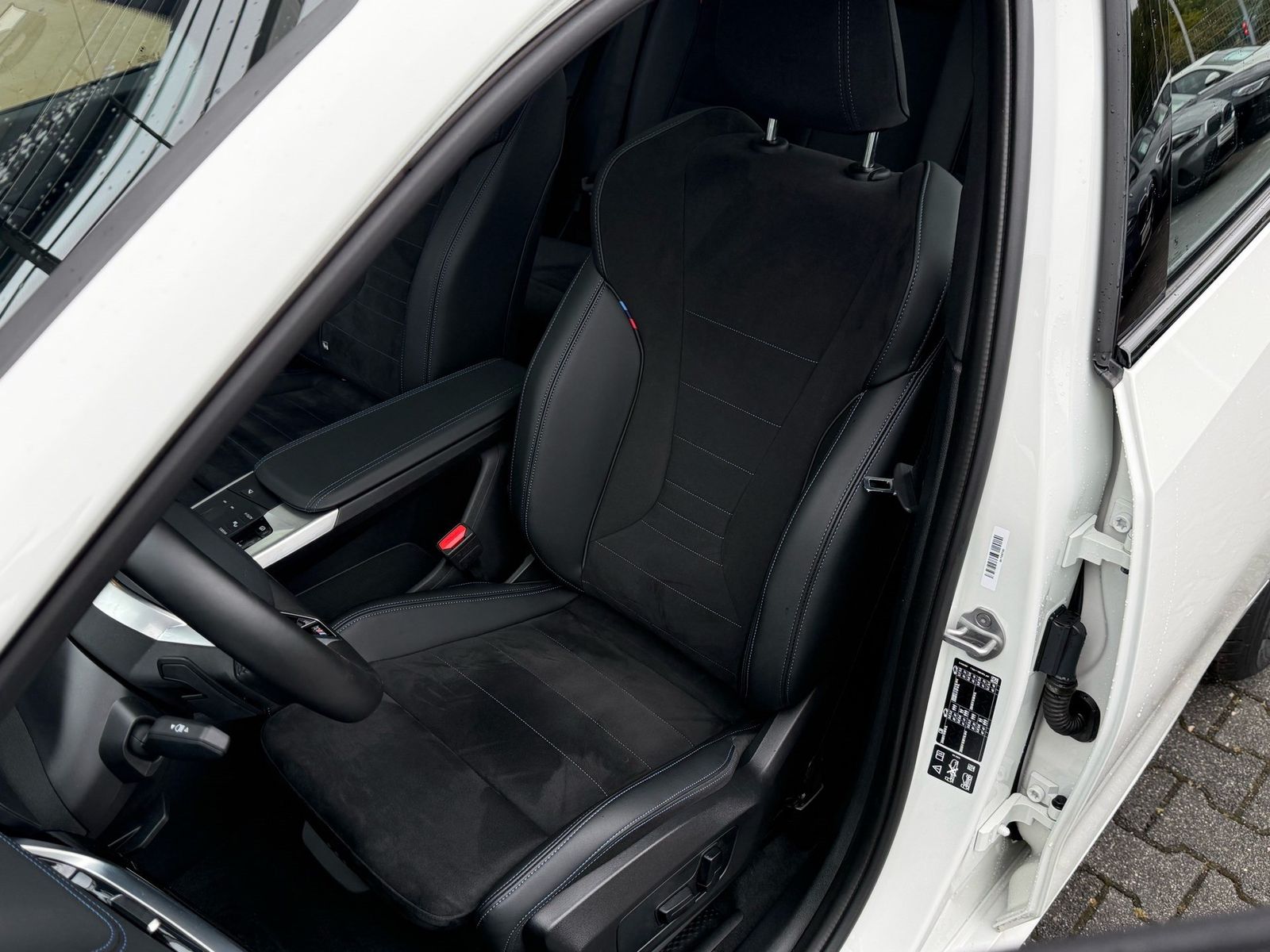 BMW 223 Active Tourer - Bild 10