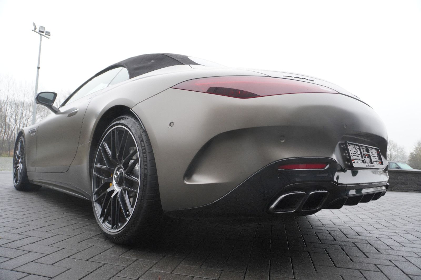 Fahrzeugabbildung Mercedes-Benz SL AMG 63 4Matic