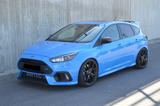 Ford Focus Lim. RS - Ford Focus mit Benzin-Antrieb: Blau, Limousine