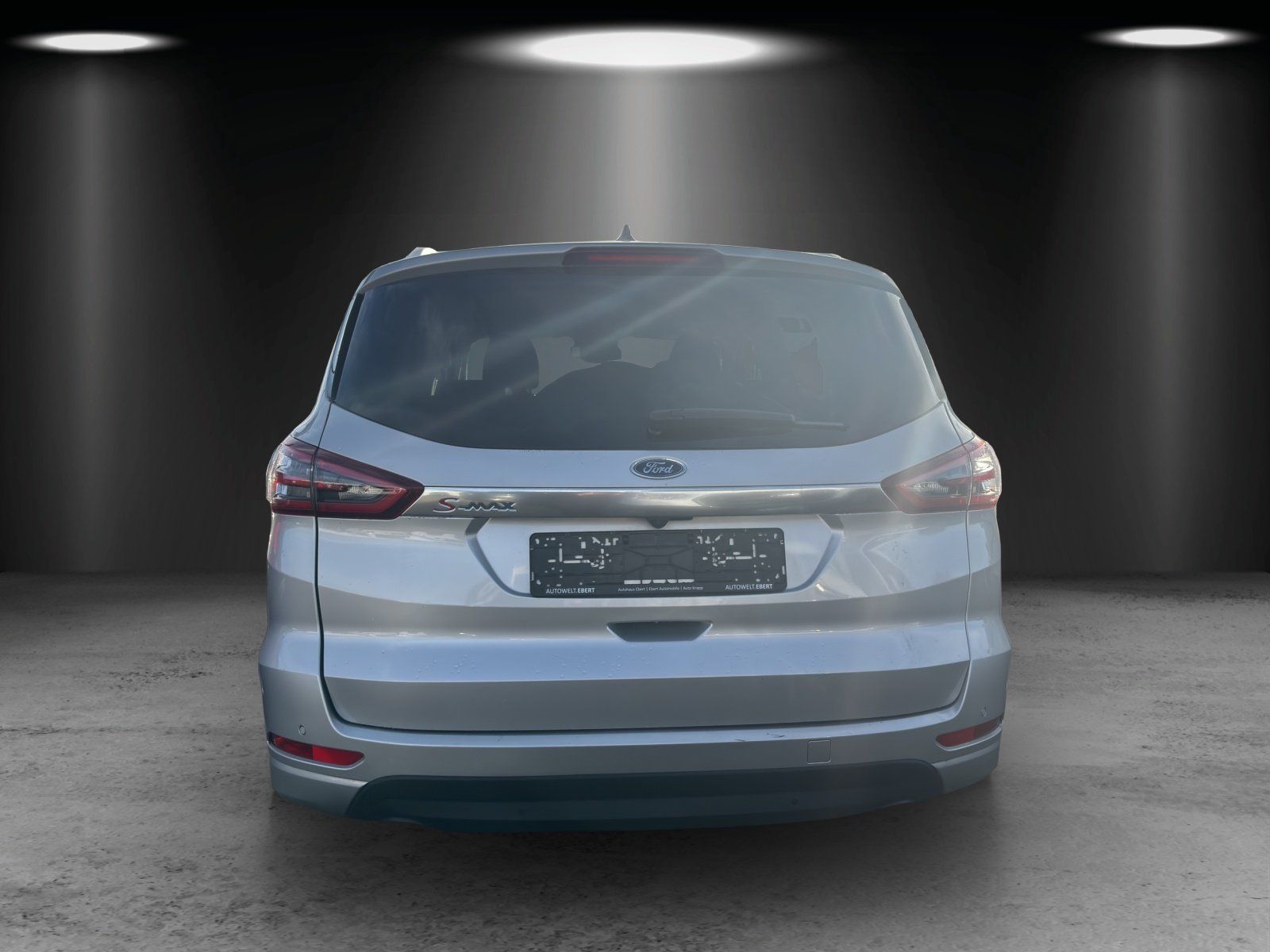 Fahrzeugabbildung Ford S-Max 2.0 EcoBlue Titanium Aut. RFK AHK 1. Hd.