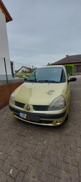 Renault Clio 1.2 16V Confort Privilege Confort Privilege - Renault Clio aus 2004: 1.2