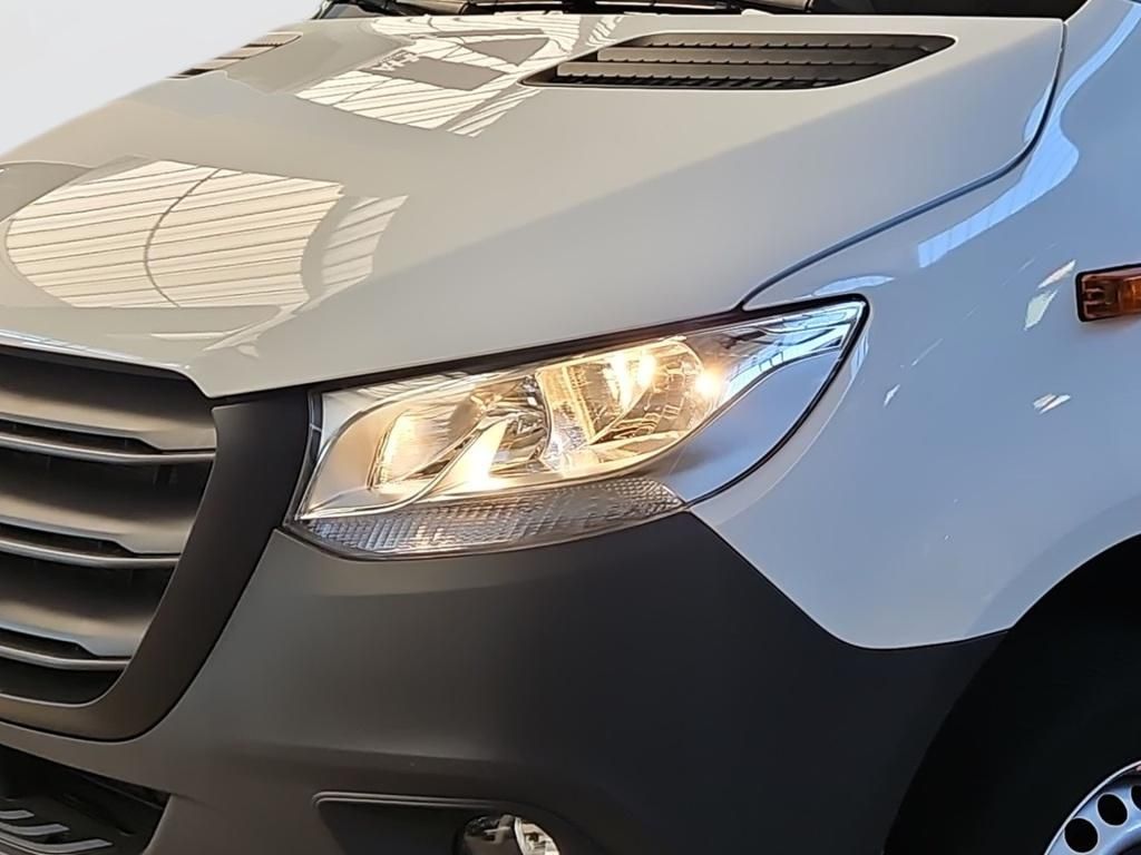 Fahrzeugabbildung Mercedes-Benz Sprinter 317 Kasten L2H2 SHZ 360° Navi Schwings.