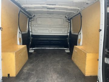 Renault Trafic - 12