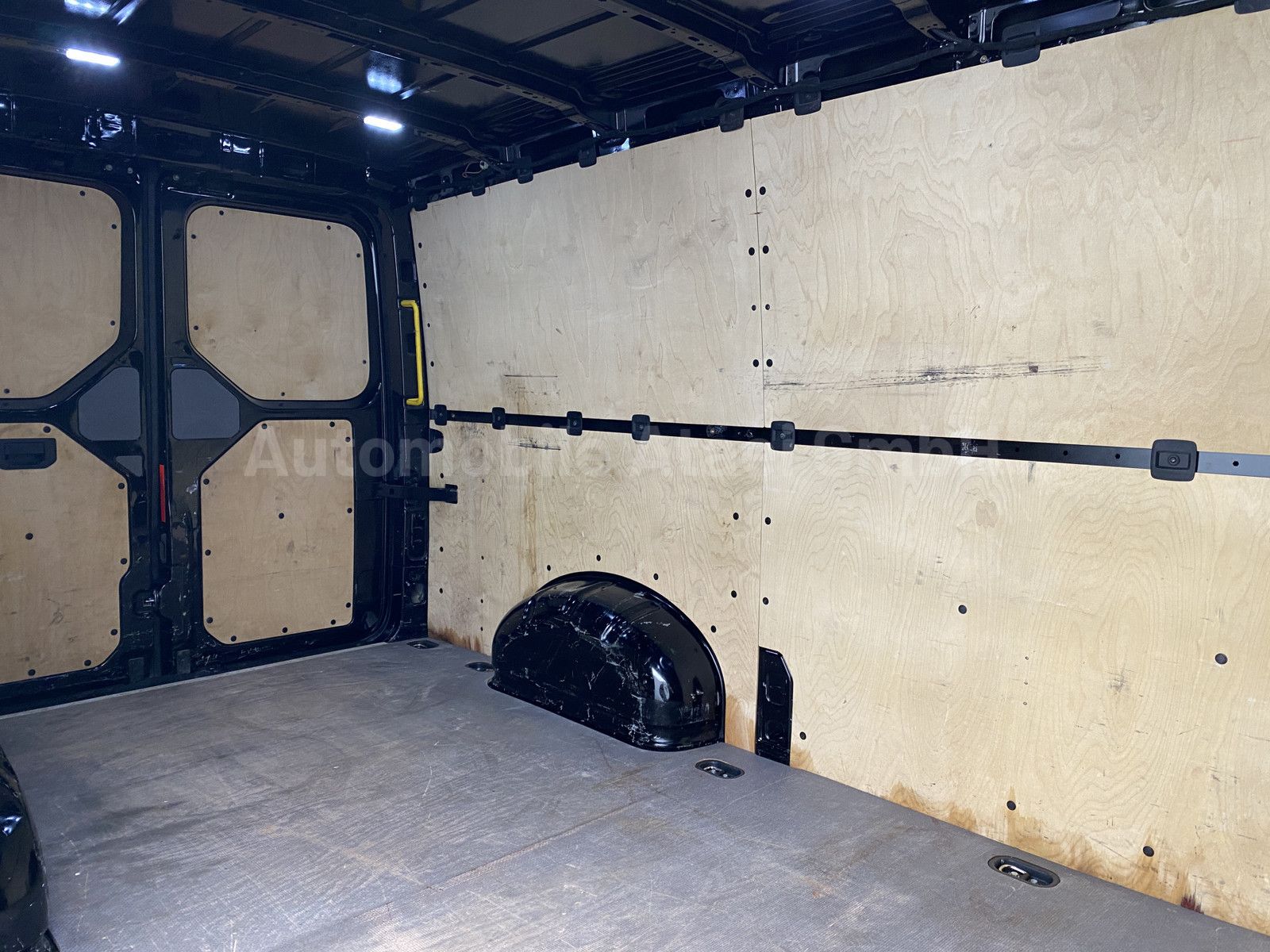 Fahrzeugabbildung Volkswagen Crafter TDI KAMERA+ KLIMA+ 1.HAND 5938