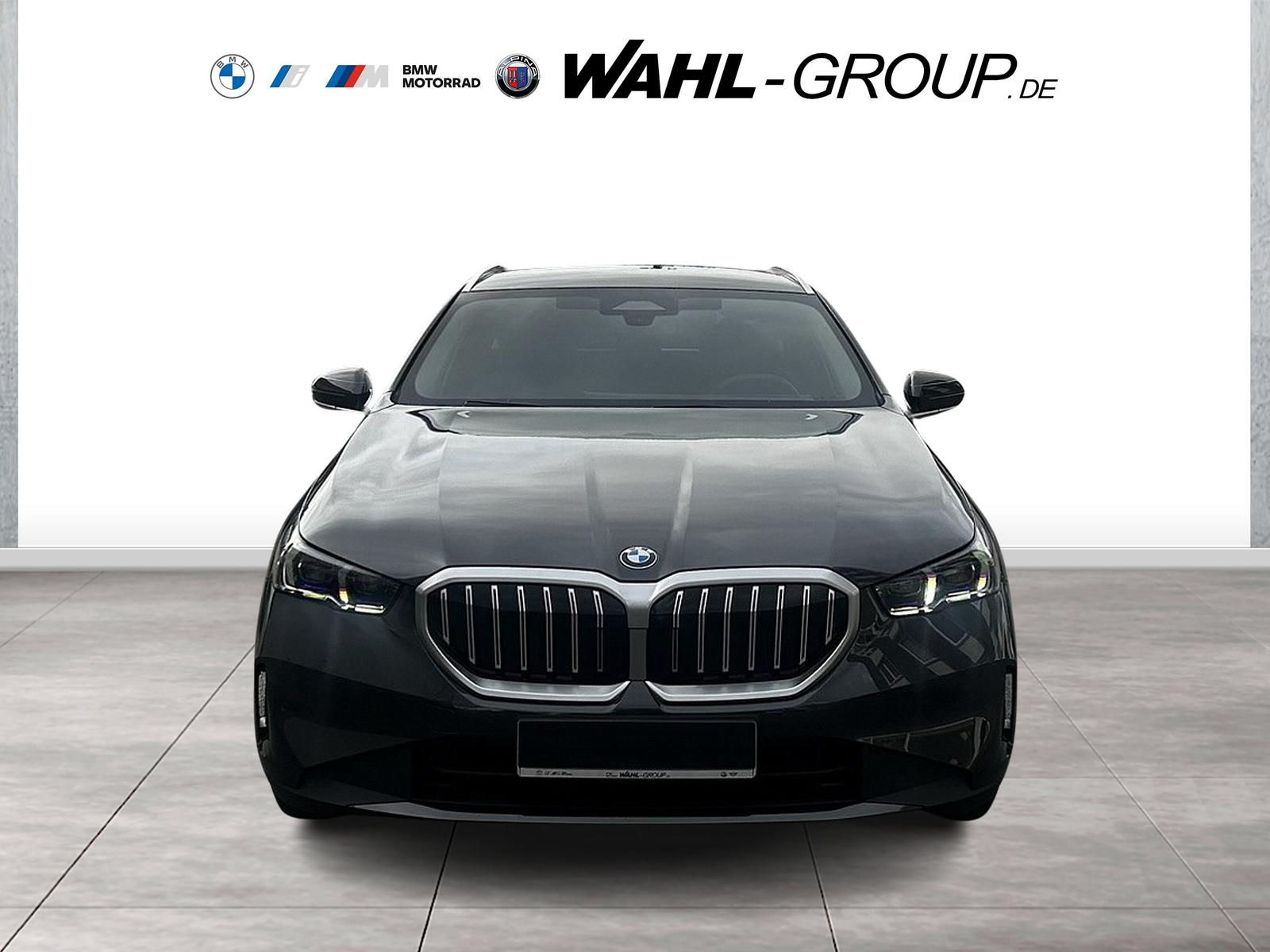 BMW 520d Touring AHK HeadUp Adapt LED HarmanKardon I