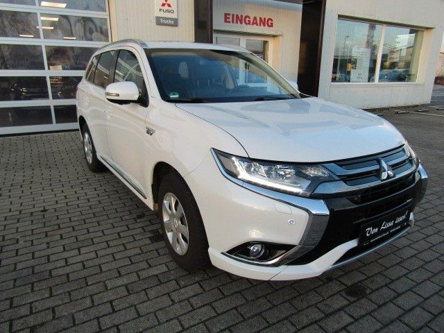 Mitsubishi Outlander PHEV Top 4WD