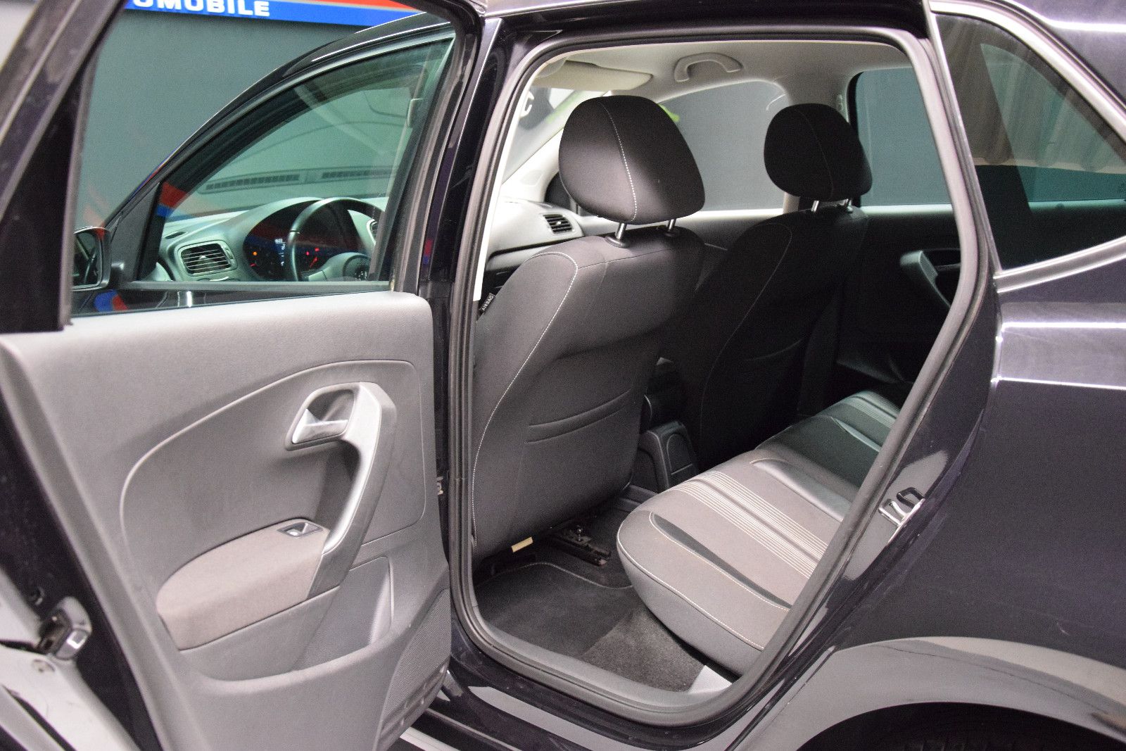 Fahrzeugabbildung Volkswagen Polo V Match Sitzheizung Climatronic PDC