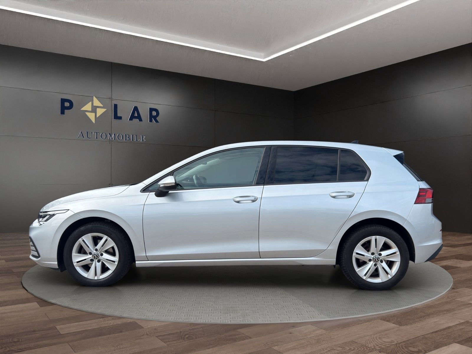 Fahrzeugabbildung Volkswagen Golf VIII Lim.*Bhz.Lenk*Virt.Cockpit*Carplay*LED