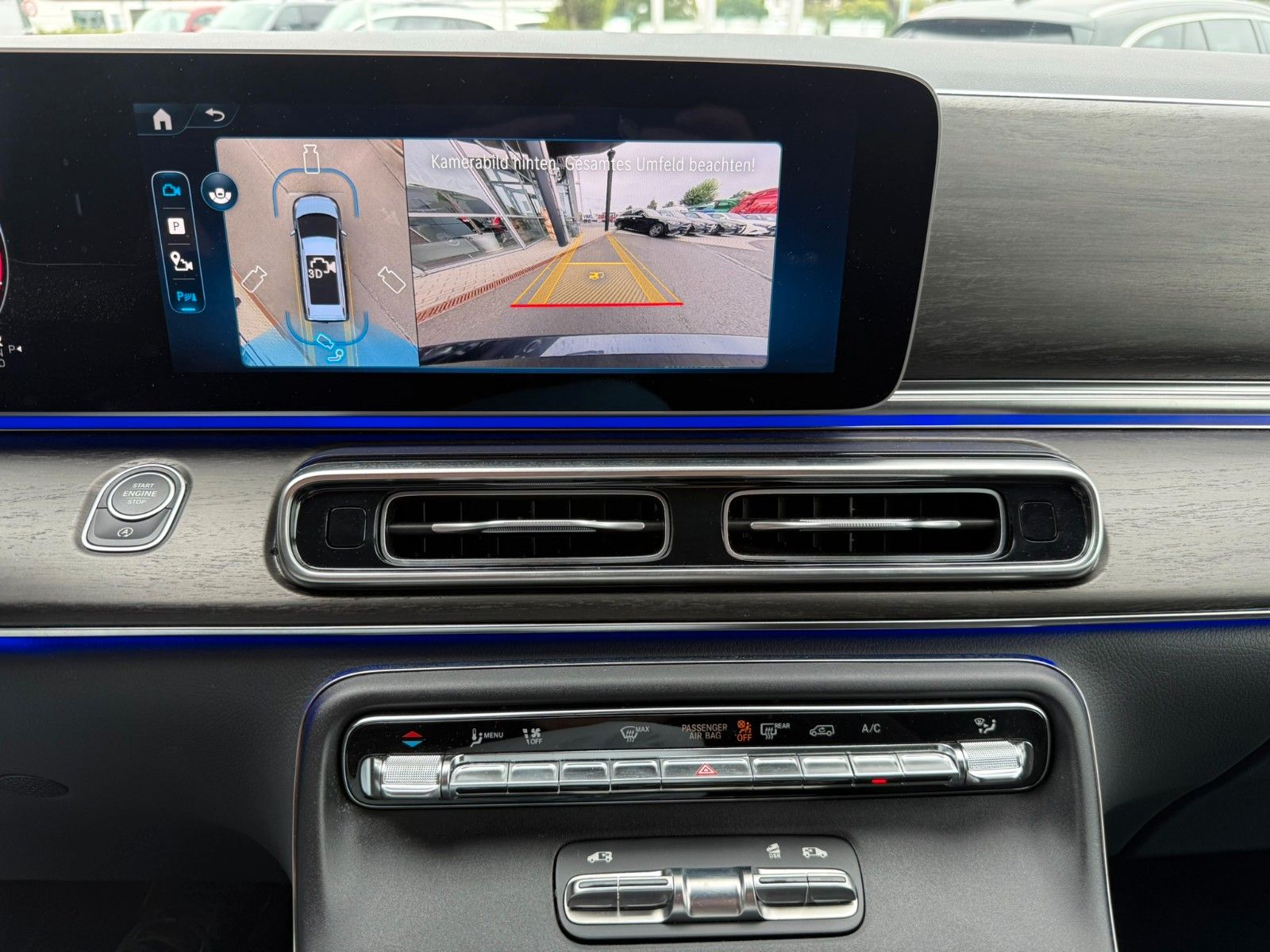 Fahrzeugabbildung Mercedes-Benz V 300 d STYLE 4MATIC AHK2,5t DISTRONIC MULTIBEAM
