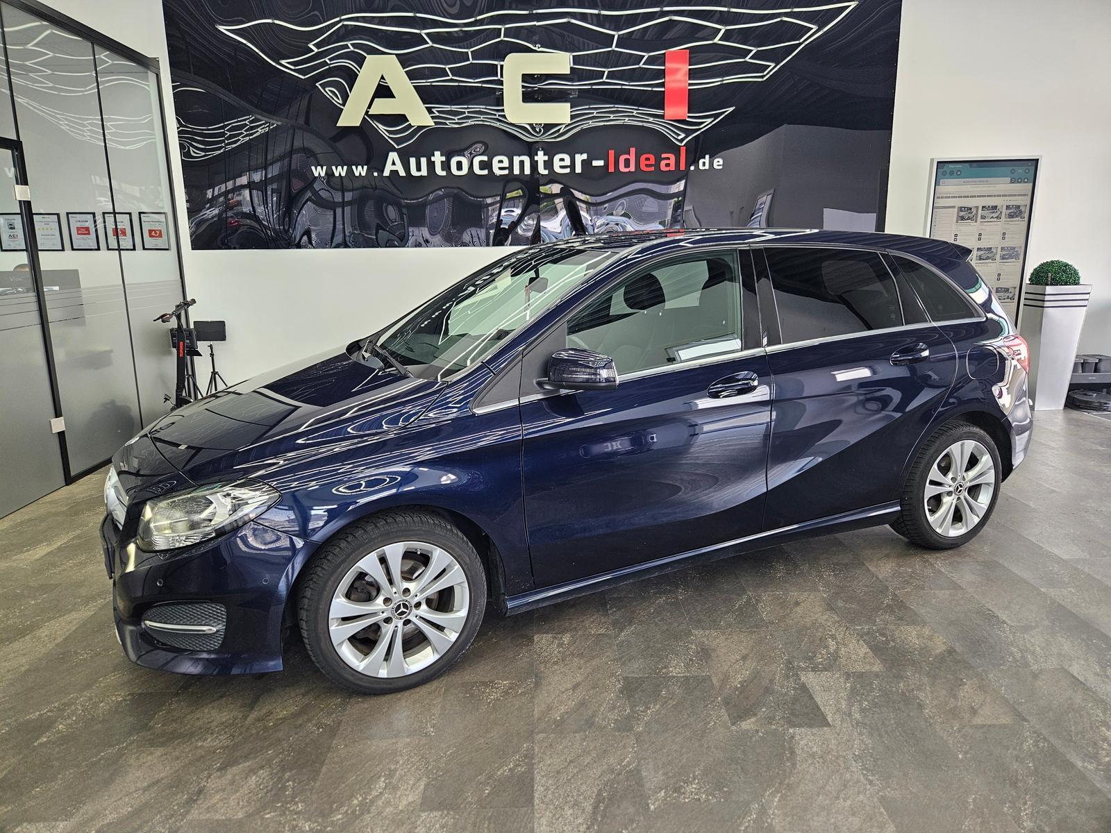 Mercedes-Benz B 180 1,6 Urban Business, Temp., LED, Navi, PDC