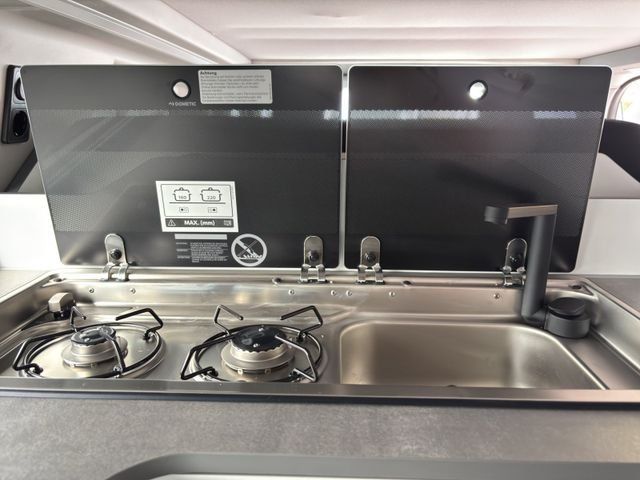 Fahrzeugabbildung Ford Tourneo Custom 2.0l 320 L1 Nugget Titanium Auf