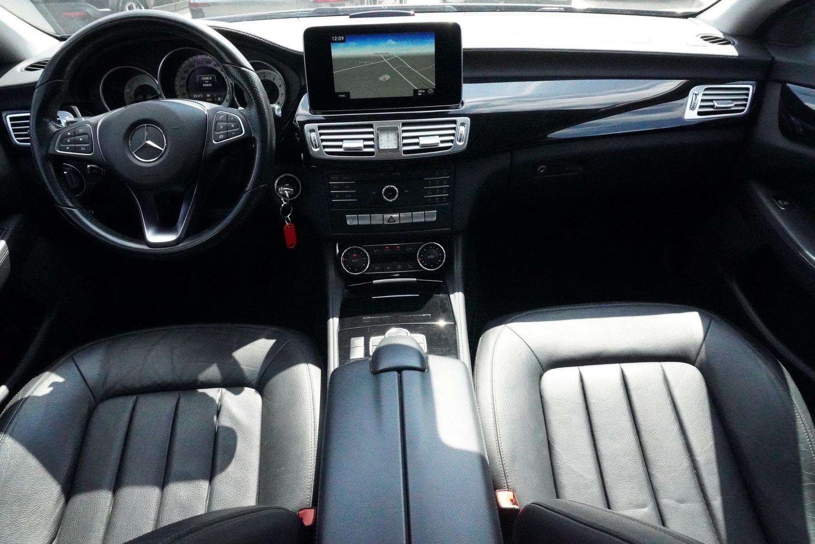 Mercedes-Benz CLS 400 Multibeam 360° Totwinkel Schiebedach