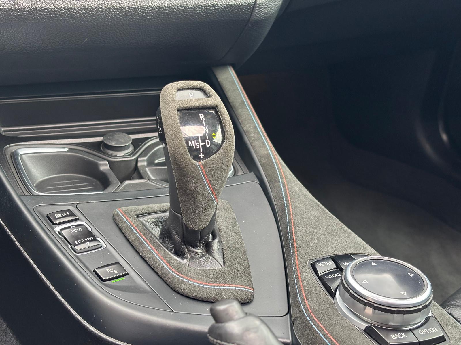 BMW M235i Coupé F22 326 ch BVA – Pack M – Toit ouvrant – Cuir – GPS Professional – 89 000 km