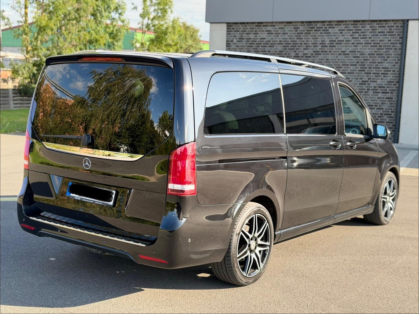 Mercedes-Benz V 250 Lang AMG 8 Sitze Pano AHK STHZ ORG km