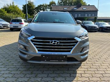 Hyundai TUCSON - 11