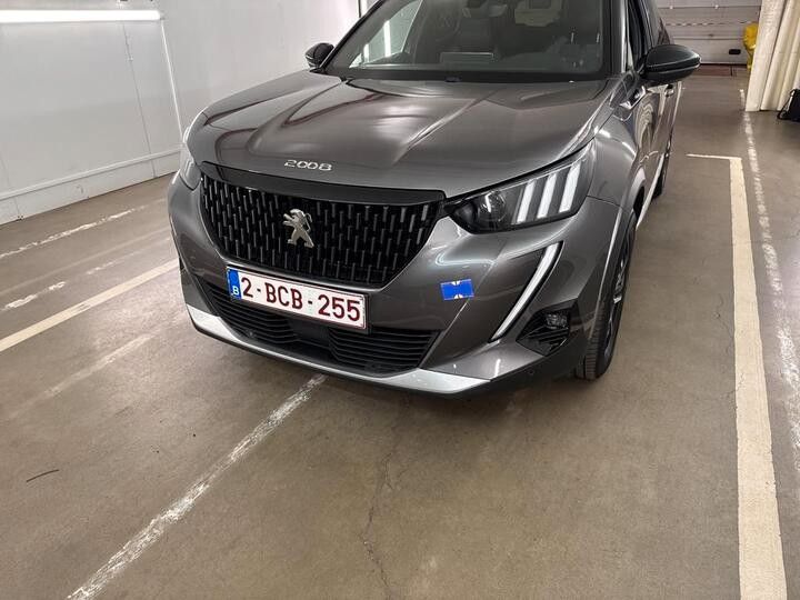 Fahrzeugabbildung Peugeot 2008 GT 1.2PURETECH NAVI KAMERA PDC ACC 1.HAND