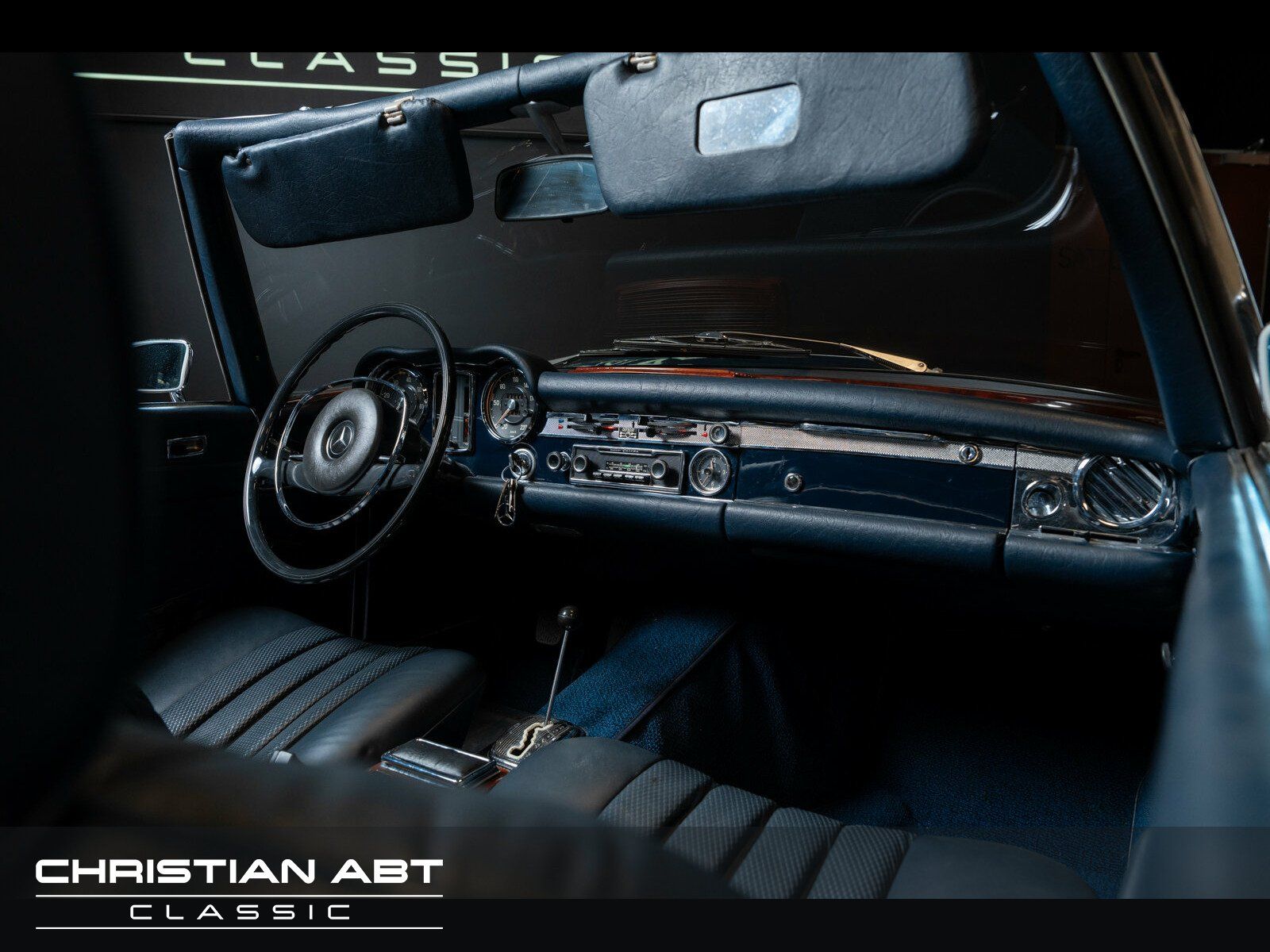 Fahrzeugabbildung Mercedes-Benz SL 280 Pagode