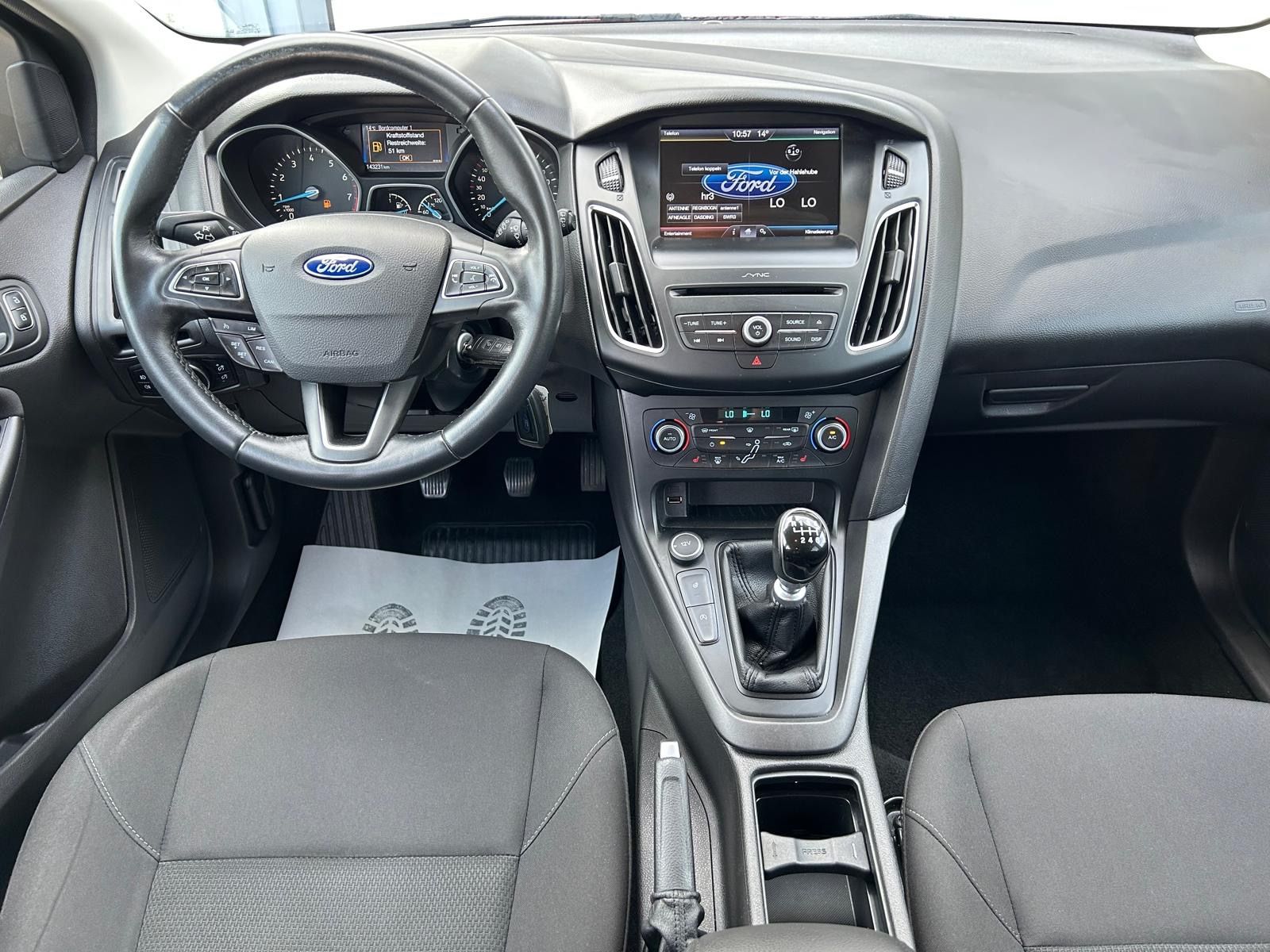 Fahrzeugabbildung Ford Focus Lim. 1.5i Business°150 PS°Winterpaket°Navi