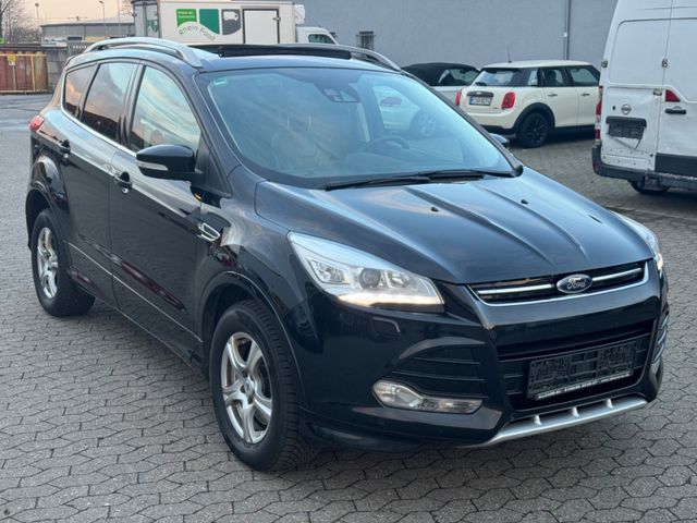 Ford Kuga 2,0 TDCi 4x4 120kW Indivi. Automatik - Pano