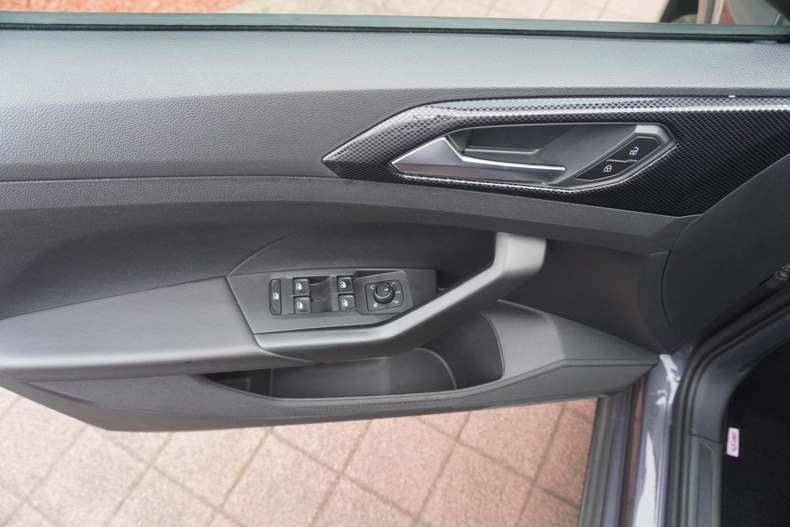 Volkswagen T-Cross 1.0 TSI DSG LED ACC Kamera, миниатюра 17