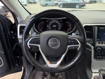 Jeep Grand Cherokee - 8