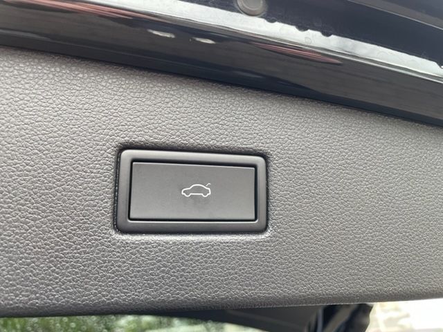 Tiguan R Black Style Nappa Pano Navi R-Performan